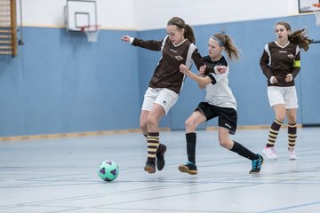 Bild 159 - C-Juniorinnen Loewinnen Cup